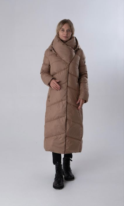 Зимняя куртка Clasna в идеальном состоянии