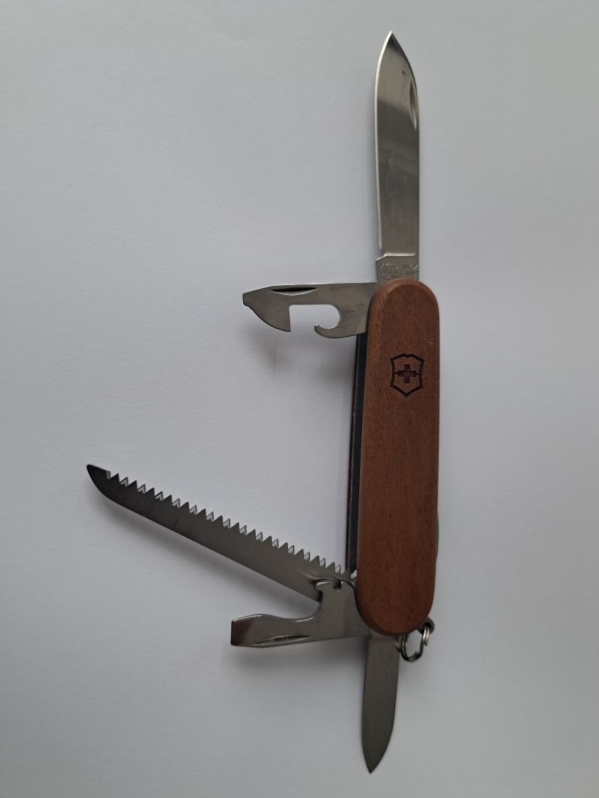 Victorinox Hiker Wood