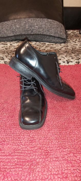 De vânzare pantofi bărbați eleganți măr.45 piele naturală Negri
