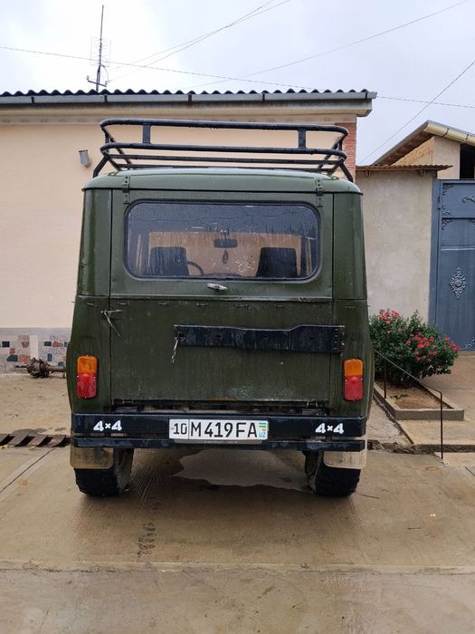 УАЗ сотилади ...