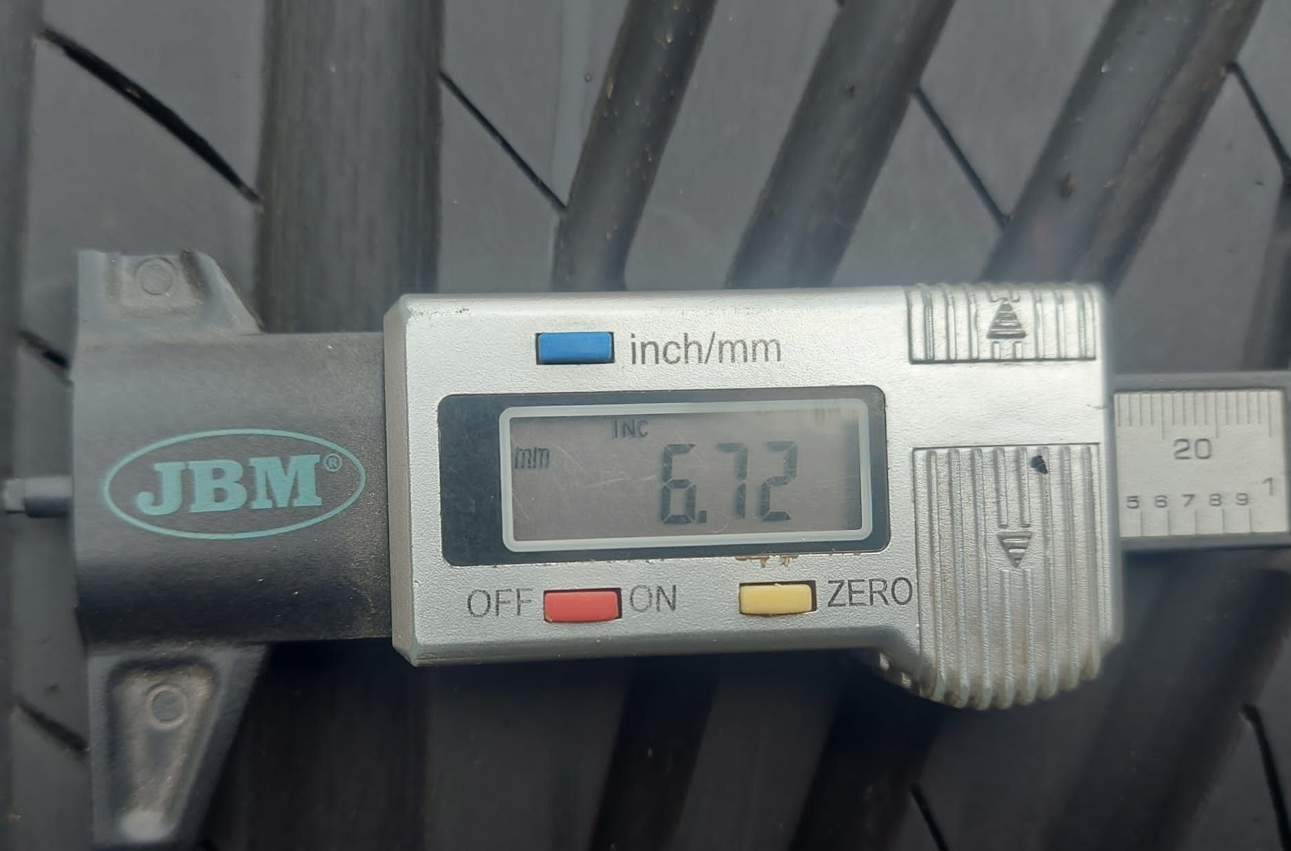 Set 4buc 235/45 R17 94Y Uniroyal RainSport³ vară
