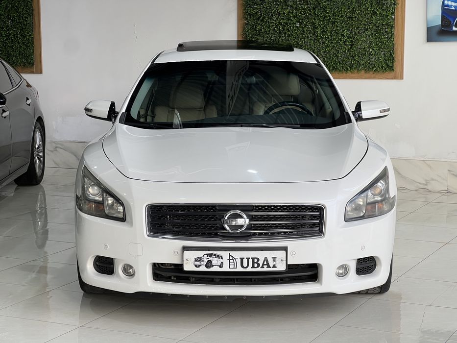 Nissan Maxima