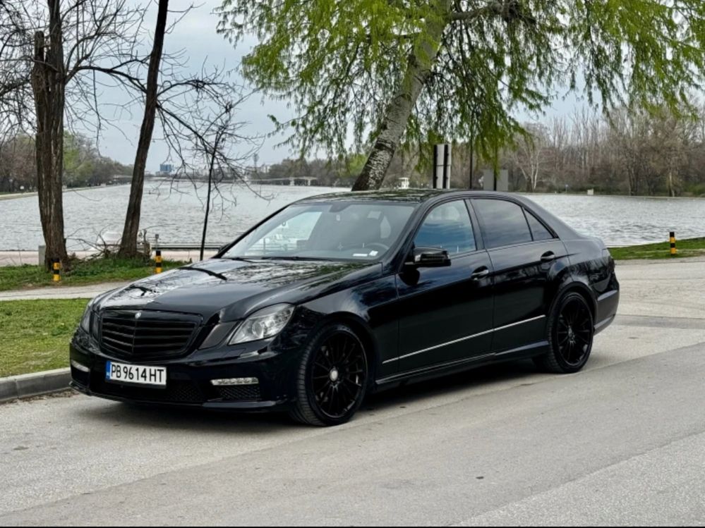 Mercedes E550 w212 2011г