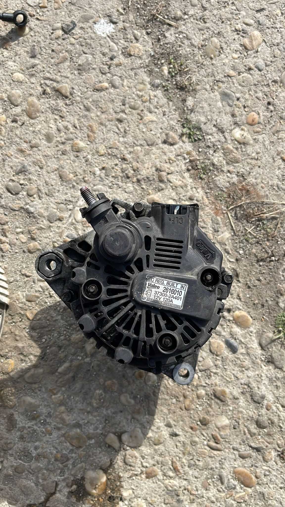 Alternator Hyundai i20 1.1 crdi cod 37300-2A401 / 2616010