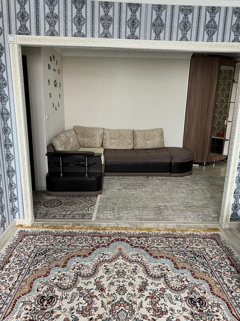 Срочно!!! Продам 3 к.кв 
Р-он 12-мкр  9/9 этаж 
кирпич, 2005 год .пост