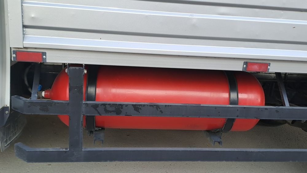 Gazel Sotiladi 5 metr Srochna 2008 yil