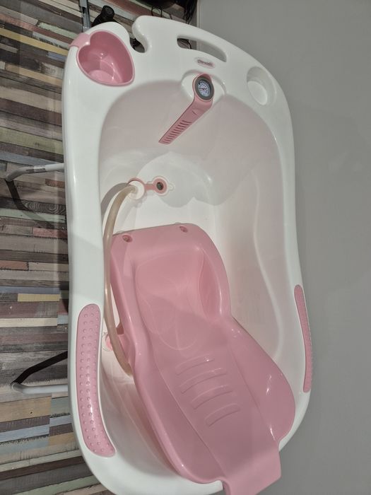 Продавам бебешко корито