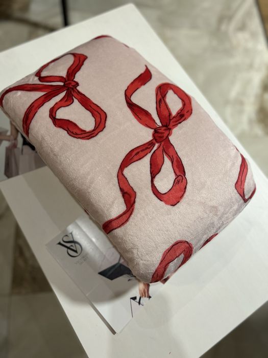 Victoria’s Secret ново оригинално меко зимно одеало внос от САЩ