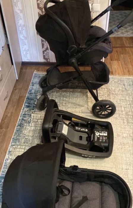 Коляска Evenflo Travel System Pivot Casual Gray c автокреслом 2 в 1