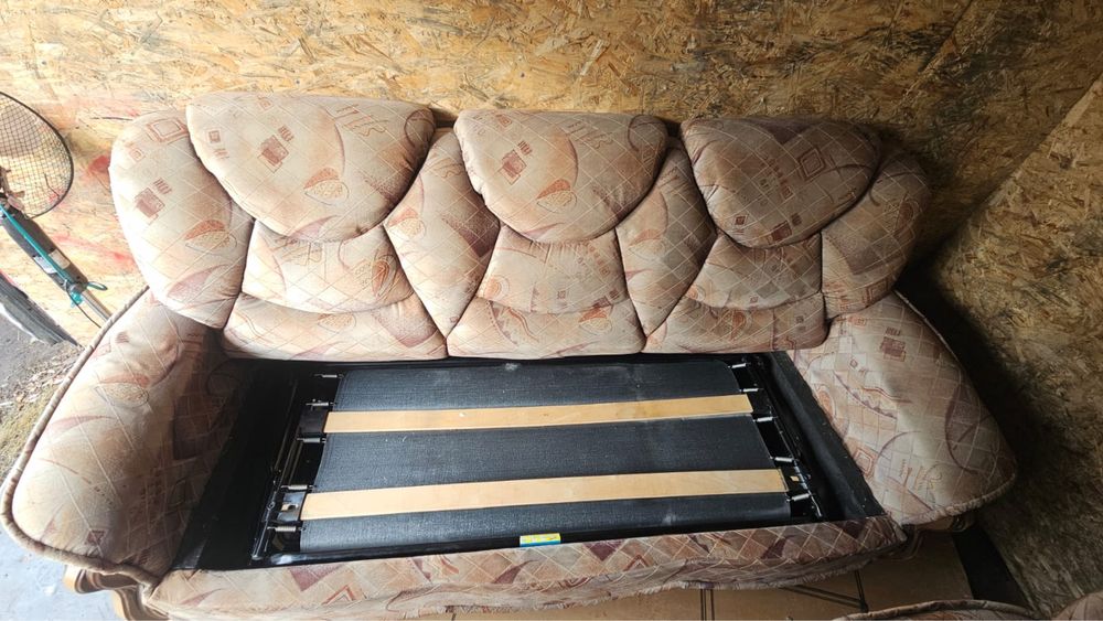 Продам диван с креслом