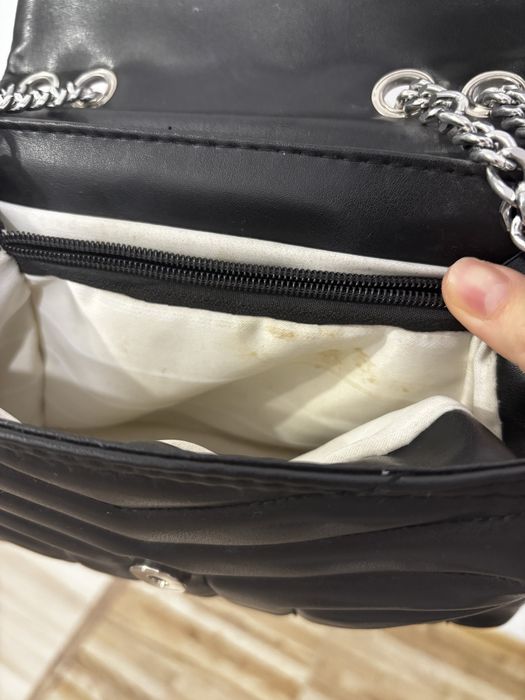 Дамска чанта в черно!