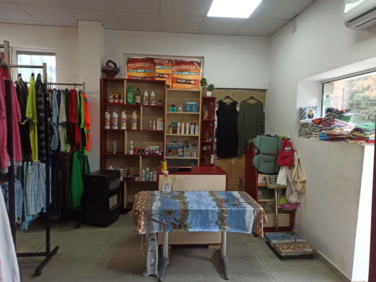 Дава се под наем Магазин в Перник, Ралица - 30 кв.м за 153 € - Снимка #2
