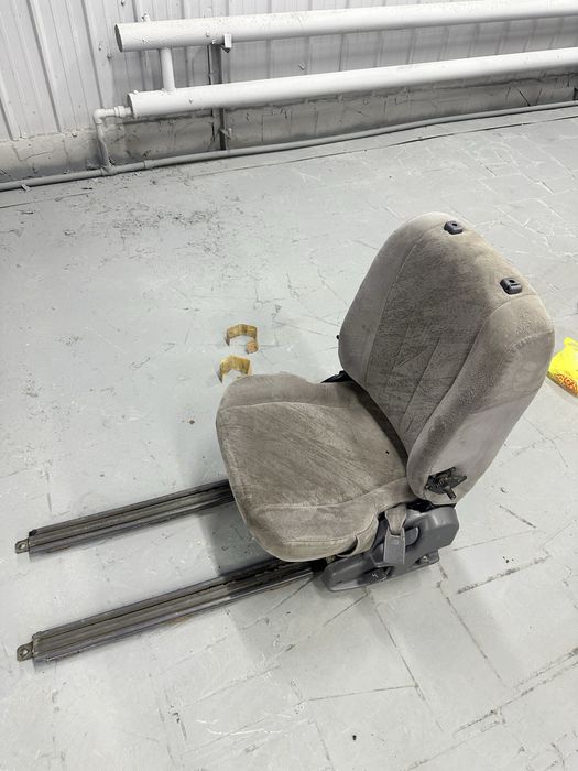 Продаю капитанское сиденье на Делику Булку