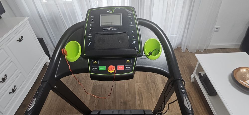 Banda de alergat DHS - stare foarte buna