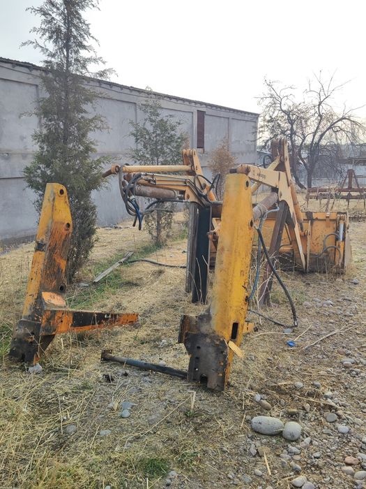 Погрузчик фронтальный Амкадор для МТЗ беларус.