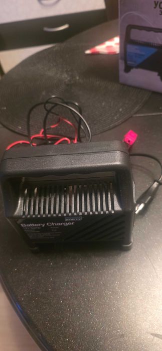 Зарядни за акумулатор за автомобили