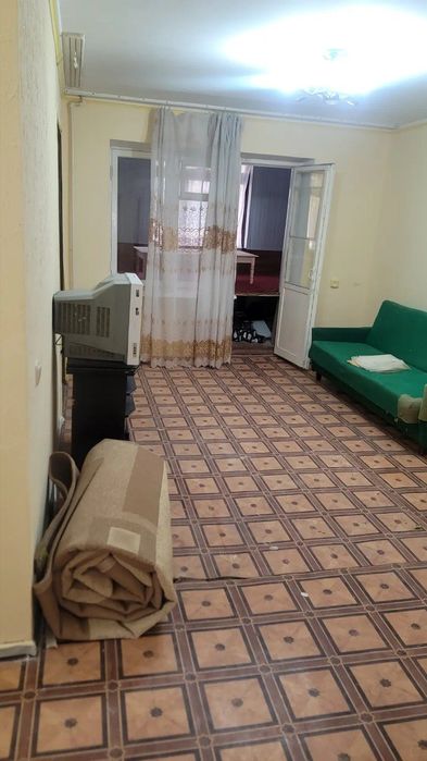 Сдаётся 3 комнатная квартира