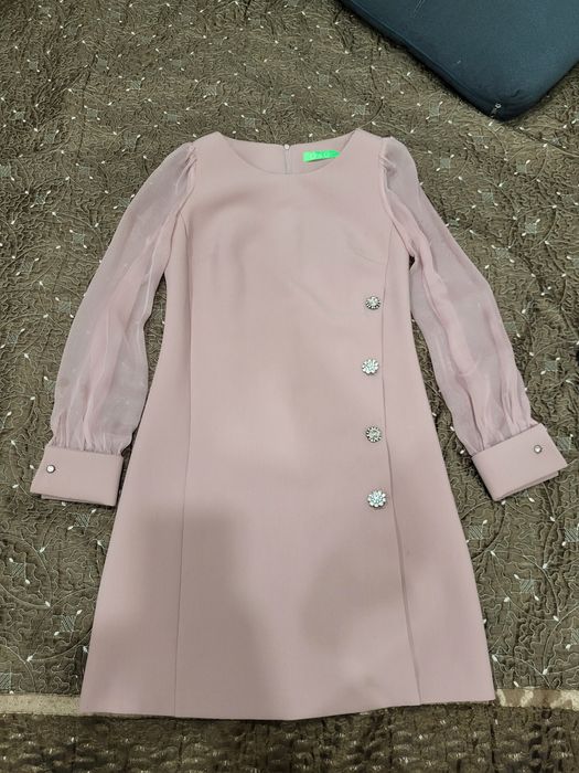 Продам красивое нежное платье