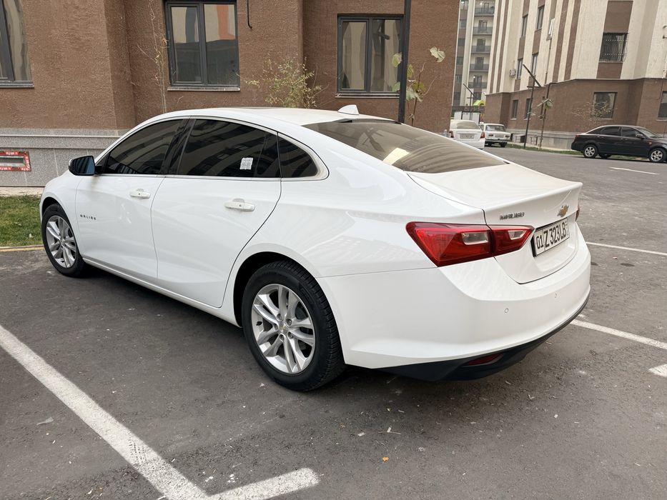 Malibu 2  2.4 матор (2018) белый