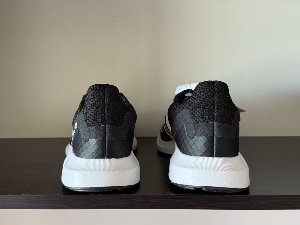 Adidas Swift Run Rf 38номер 24см Стелка Нови с Кутия