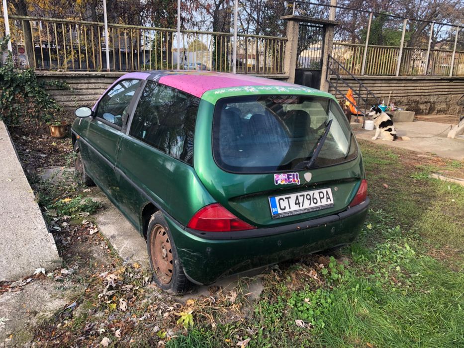 Lancia Y цяла или на части