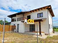 1/2 Duplex, 4 camere, 449 mp teren, asfalt, toate utilitatile, Cetate