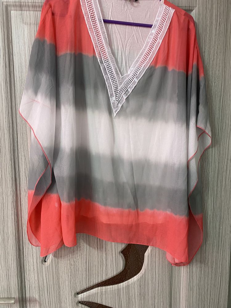 Vand 2 bluze bust 120 una din in