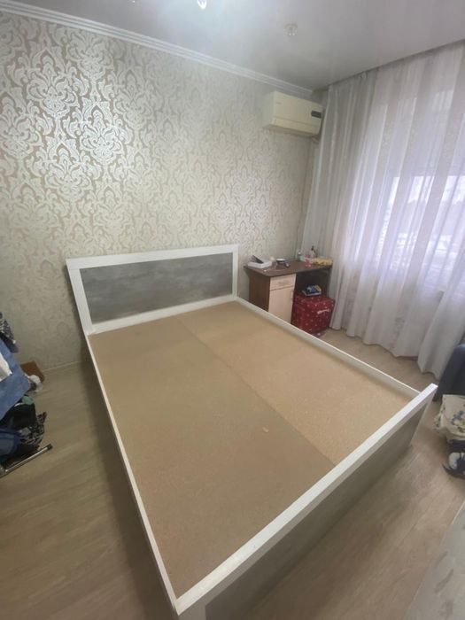 Двух спальная кровать