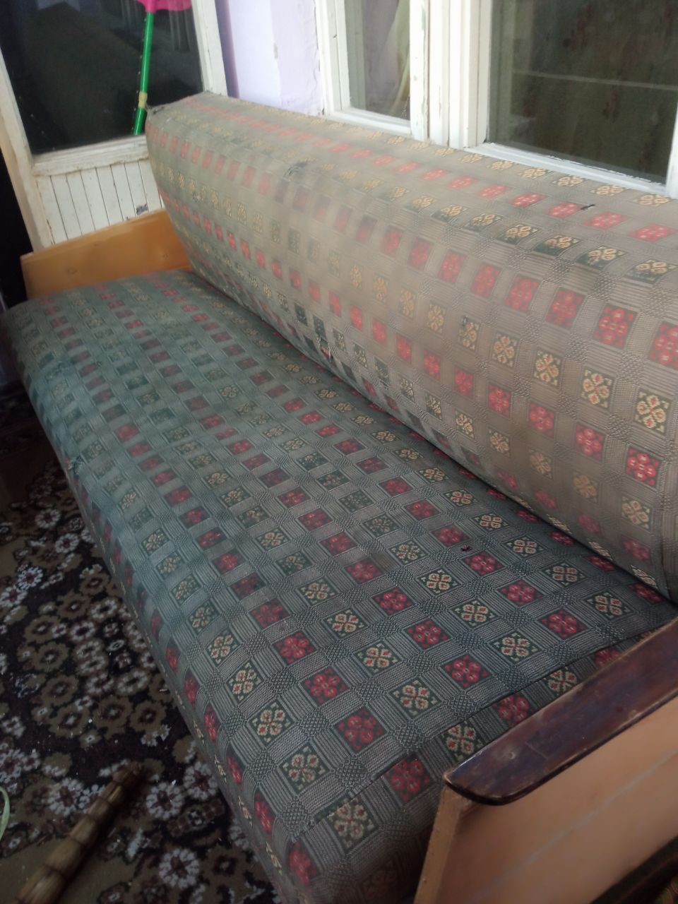 Rabochiy divan  oshxona
