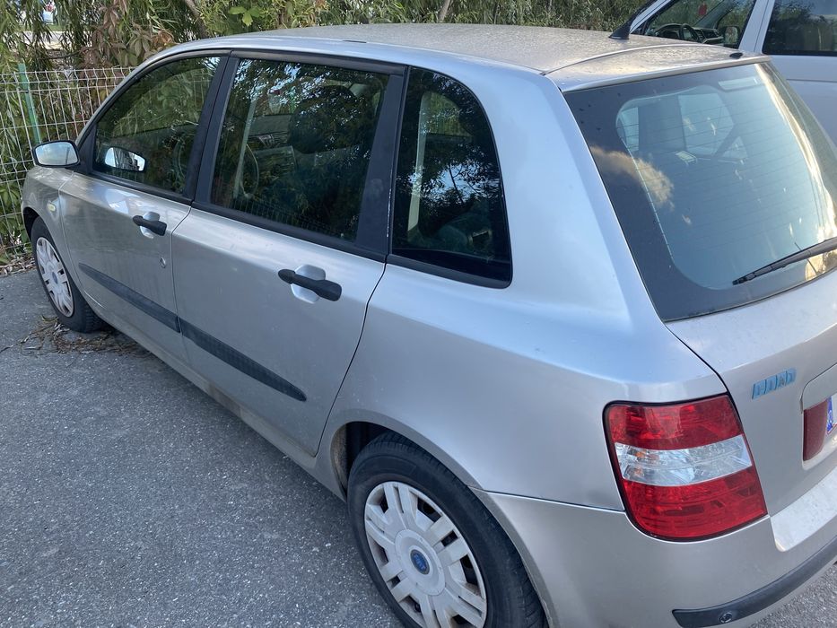 Vând auto fiat stilo