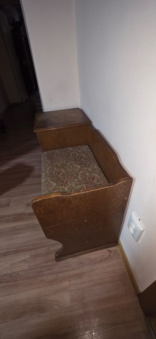 Тумба в прихожую.