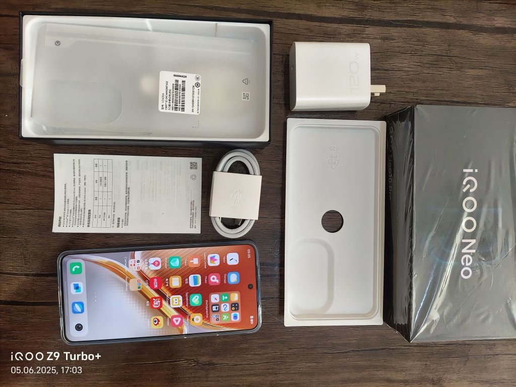 Vivo iqoo neo 10 pro