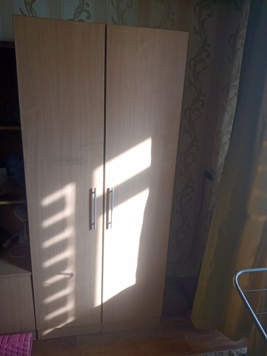 Продам шкафы в идеале