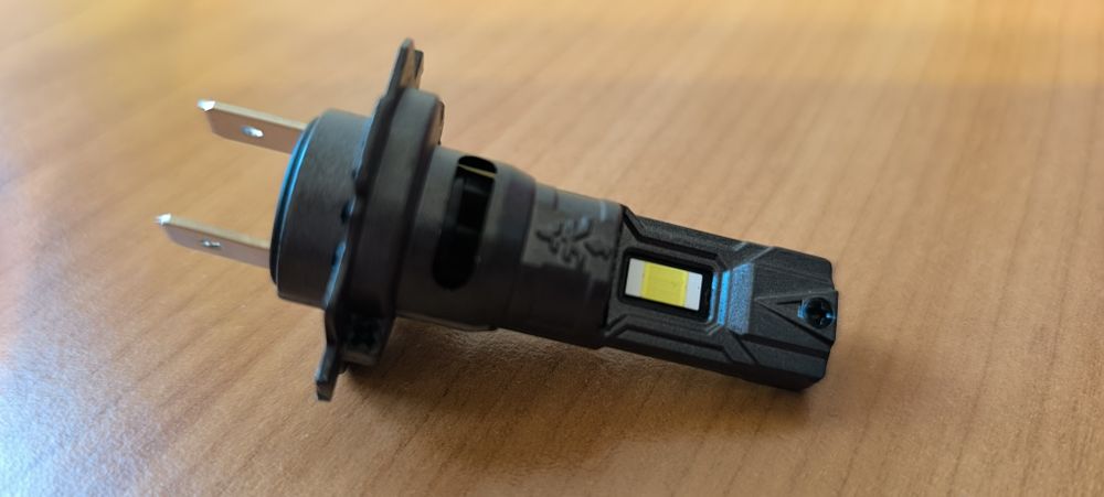 Becuri led H7 cu ventilator integrat