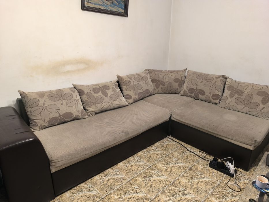 Подарявам голям ъглов диван