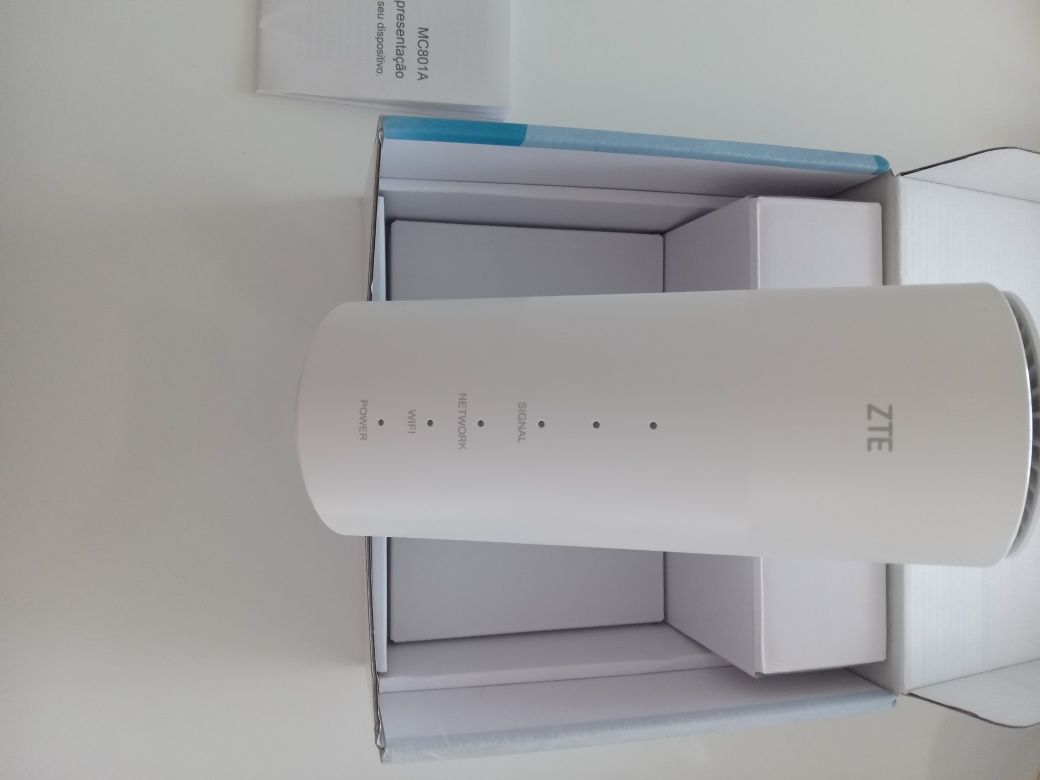 ZTE MC801A рутер, 5G, Бял