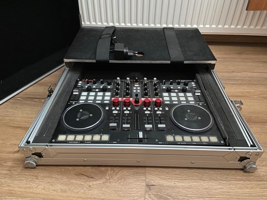 Контролер Vestax VCI 400
