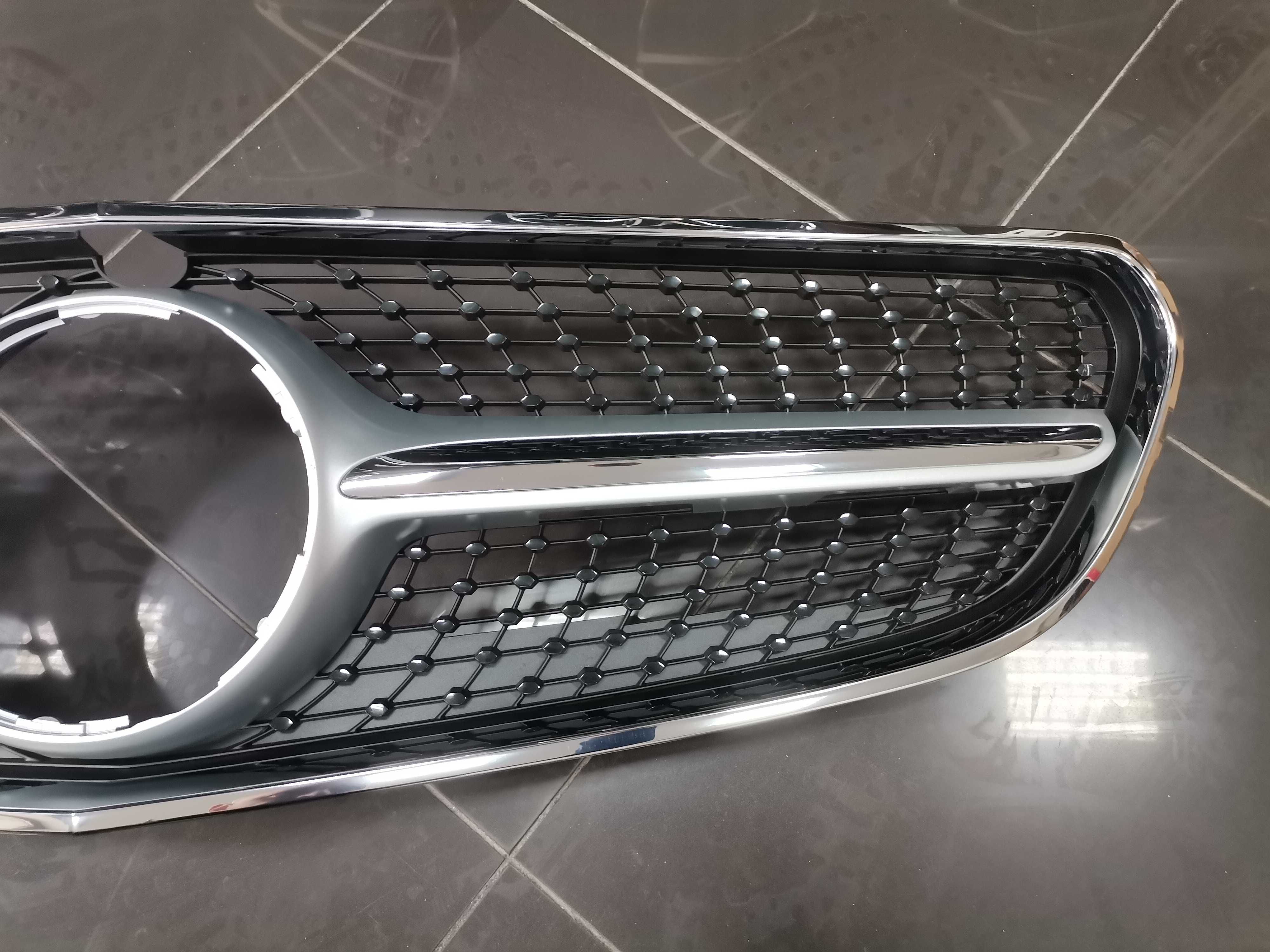 Нова Оригинална Решетка Mercedes S Coupe W217 Мерцедес 217 Купе