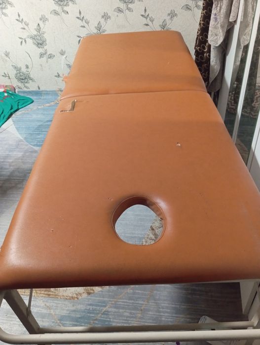 Продам кушетку складная