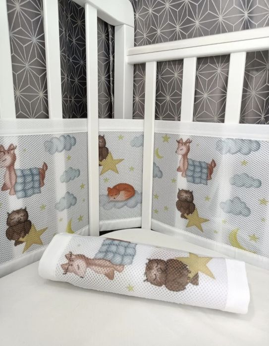 Бортик на манеж, безопасный дышащий