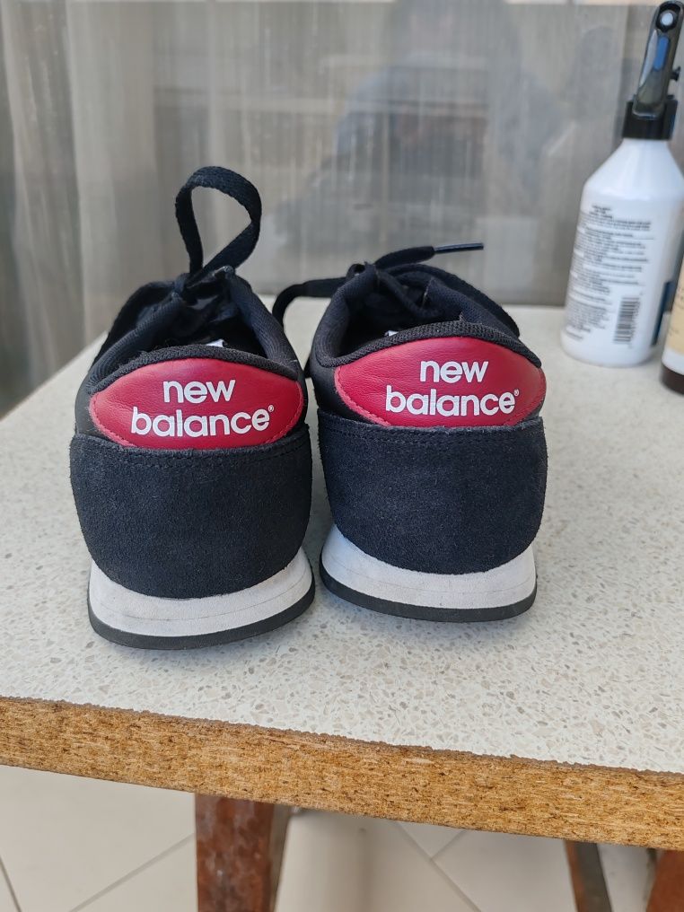 Дамски маратонки New Balance 420