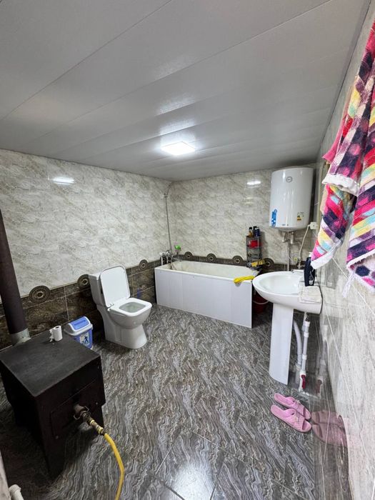 Продается дом, в центре города, 6 комнат