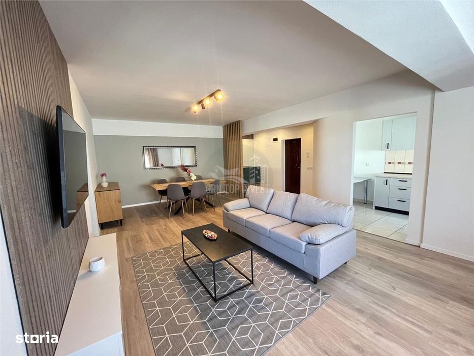 Apartament NOU 3 camere 2 bai balcon si parcare zona centrala