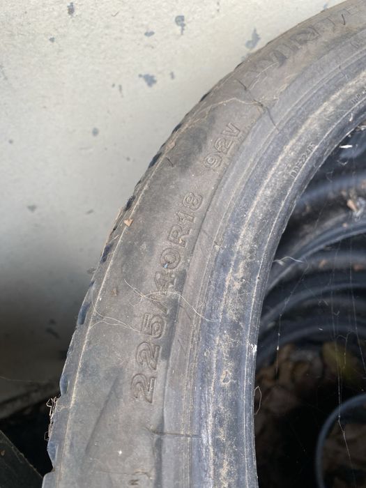 FIRESTONE !!! 225/40 R18  зимни