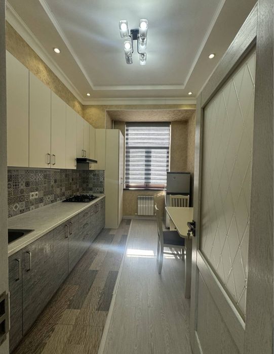 Срочно продаётся квартира Метро Мирзо Улугбек 10-квартил новастиройка