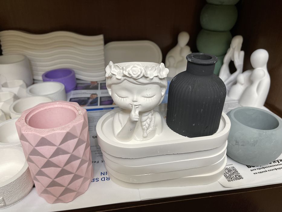 Продаю гипсовые украшения