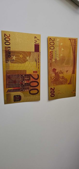 2 bancnote aurite de 200 euro metalice polimer