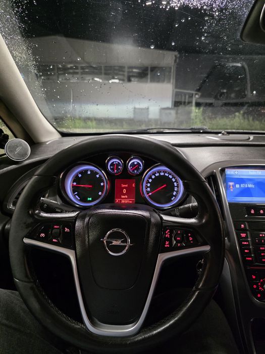 Opel Astra J  SportsTourer