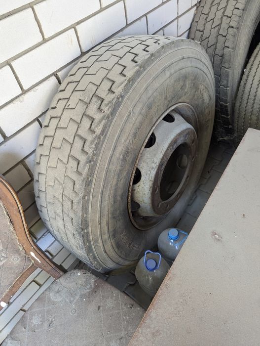 Продам колесо в сборе 315 80 R22.5