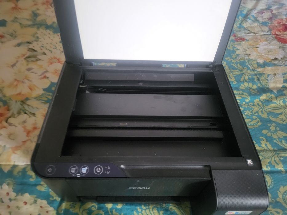 Imprimanta epson l3211 ecotank cu rezervor